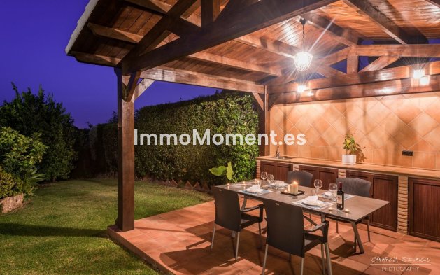 Revente - Villa - Intérieur                       - Churriana