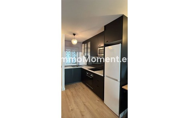 Resale - Apartment - Marbella - Artola