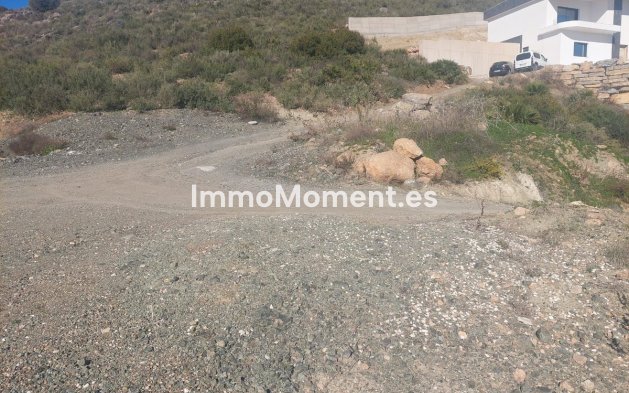 Revente - Terrain - Intérieur                       - Coín