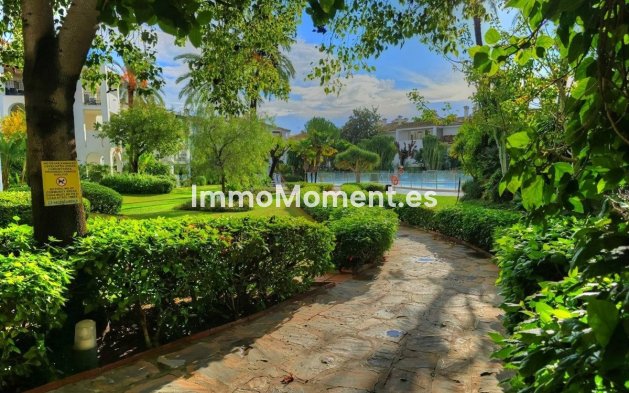 Wiederverkauf - Wohnung - Estepona  - Estepona Centro