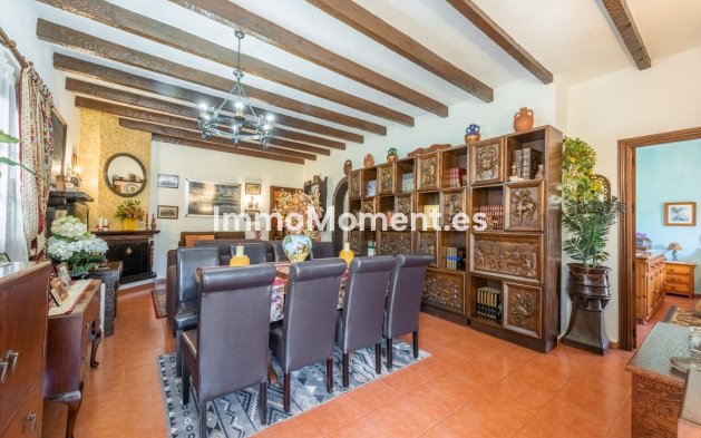 Reventa - Apartamento - Benahavís - Benahavís Centro