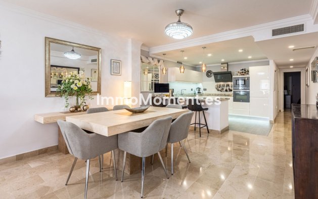 Resale - Apartment - Benahavís - Benahavís Centro