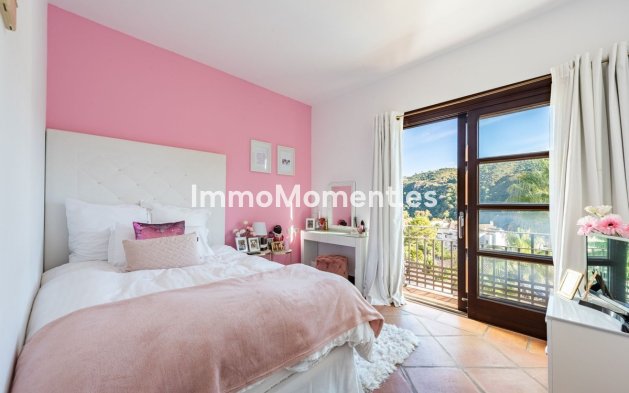 Resale - Villa - Benahavís - Benahavís Centro