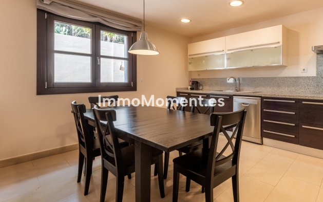 Resale - Townhouse - Benahavís - Benahavís Centro