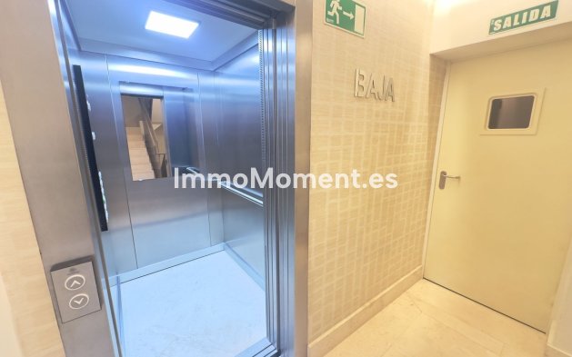 Wiederverkauf - Wohnung - Estepona  - Estepona Centro