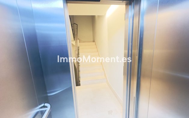 Wiederverkauf - Wohnung - Estepona  - Estepona Centro