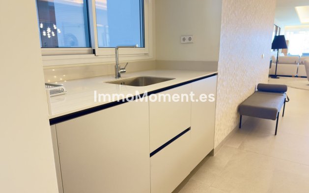 Wiederverkauf - Wohnung - Estepona  - Estepona Centro