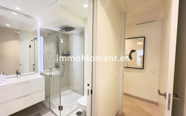 Wiederverkauf - Wohnung - Estepona  - Estepona Centro