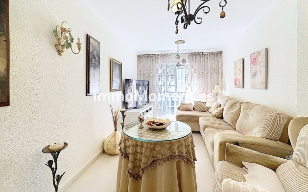 Wiederverkauf - Wohnung - Estepona  - Estepona Centro