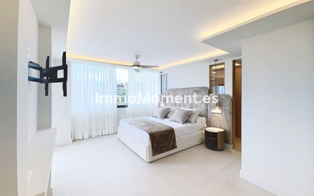 Revente - Appartement - Estepona  - Estepona Centro
