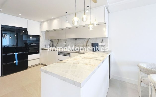 Revente - Appartement - Estepona  - Estepona Centro