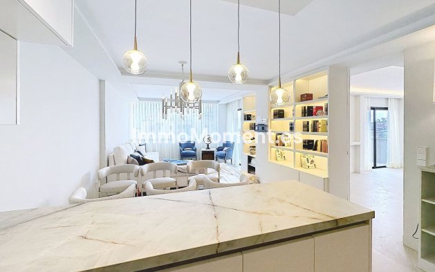 Revente - Appartement - Estepona  - Estepona Centro