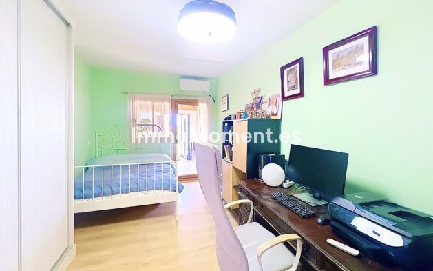 Wiederverkauf - Villa - Estepona  - Estepona Centro