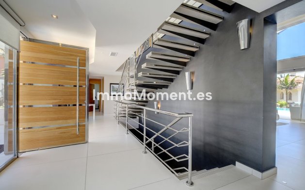 Revente - Villa - Marbella - Nueva Andalucía