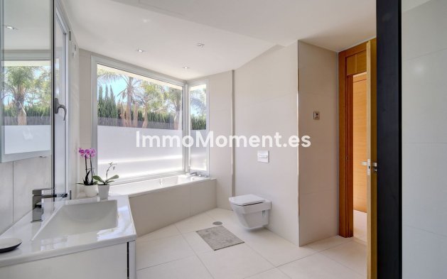 Revente - Villa - Marbella - Nueva Andalucía