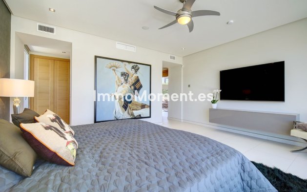 Revente - Villa - Marbella - Nueva Andalucía