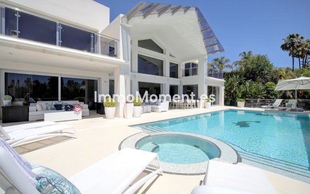 Revente - Villa - Marbella - Nueva Andalucía