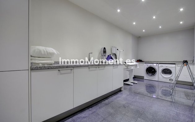 Revente - Villa - Marbella - Nueva Andalucía