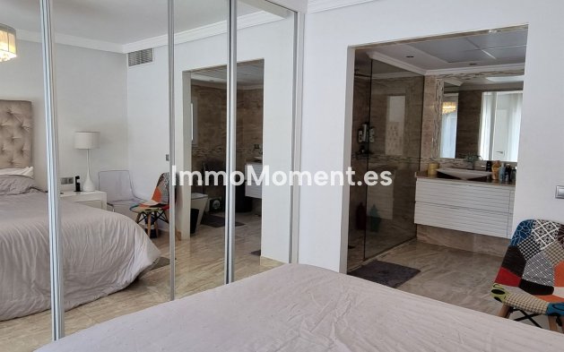 Wiederverkauf - Villa - Marbella - Elviria