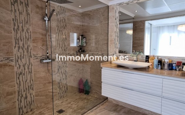 Wiederverkauf - Villa - Marbella - Elviria