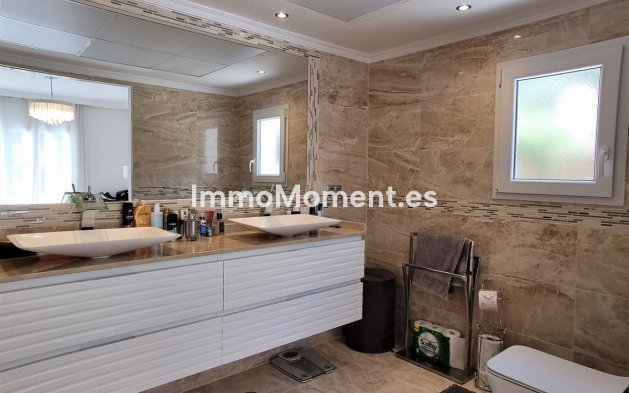 Wiederverkauf - Villa - Marbella - Elviria