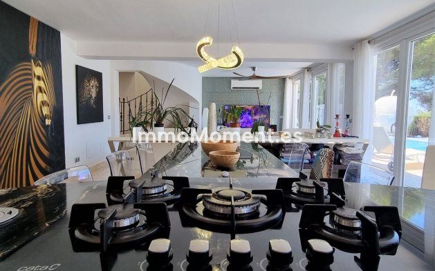 Wiederverkauf - Villa - Marbella - Elviria