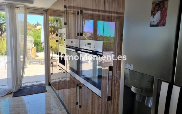 Wiederverkauf - Villa - Marbella - Elviria