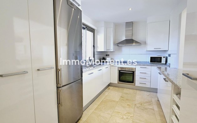 Wiederverkauf - Wohnung - Estepona  - Selwo