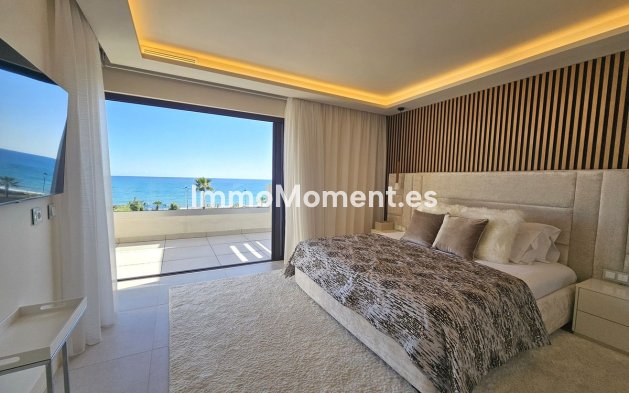Bestaande woning - Geschakelde woning - Estepona  - New Golden Mile