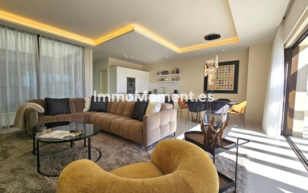 Bestaande woning - Geschakelde woning - Estepona  - New Golden Mile