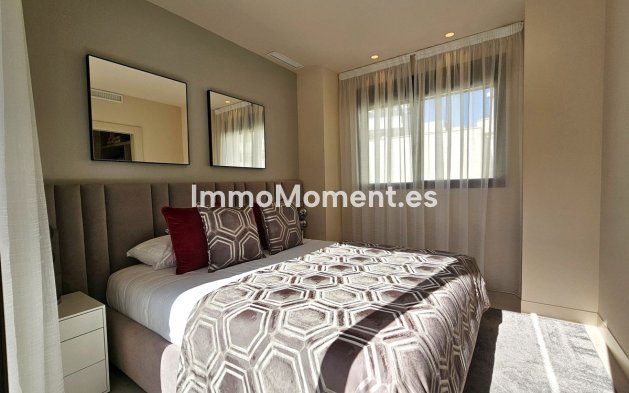 Bestaande woning - Geschakelde woning - Estepona  - New Golden Mile