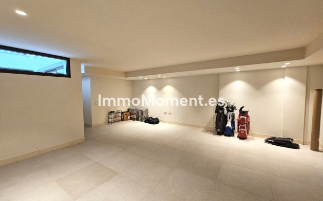 Bestaande woning - Geschakelde woning - Estepona  - New Golden Mile