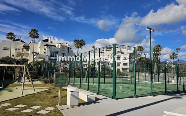 Bestaande woning - Geschakelde woning - Estepona  - New Golden Mile