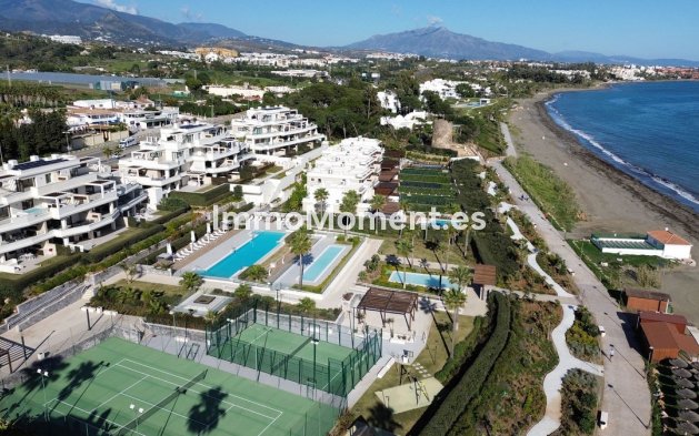 Bestaande woning - Geschakelde woning - Estepona  - New Golden Mile