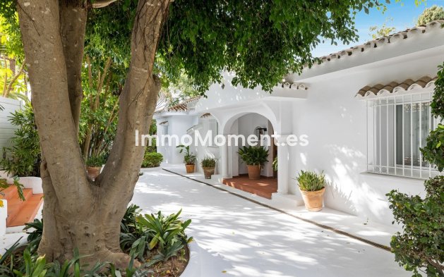 Revente - Villa - Marbella - Hacienda Las Chapas