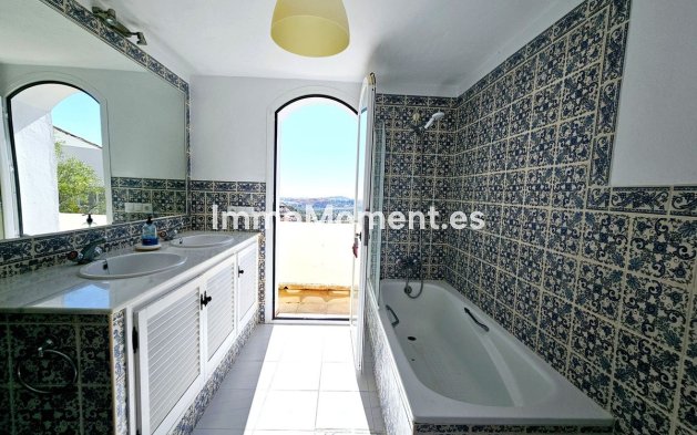 Reventa - Villa - Benahavís - Benahavís Centro