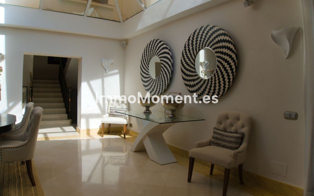 Reventa - Villa - Marbella - Aloha