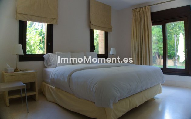 Reventa - Villa - Marbella - Aloha