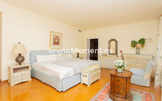 Wiederverkauf - Villa - Marbella - Nueva Andalucía