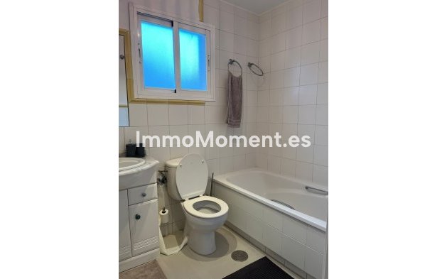 Wiederverkauf - Wohnung - Marbella - Guadalmina Baja