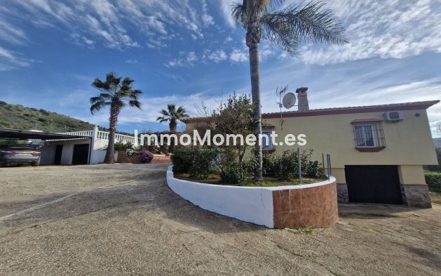 Reventa - Casa de campo - Interior  - Coín