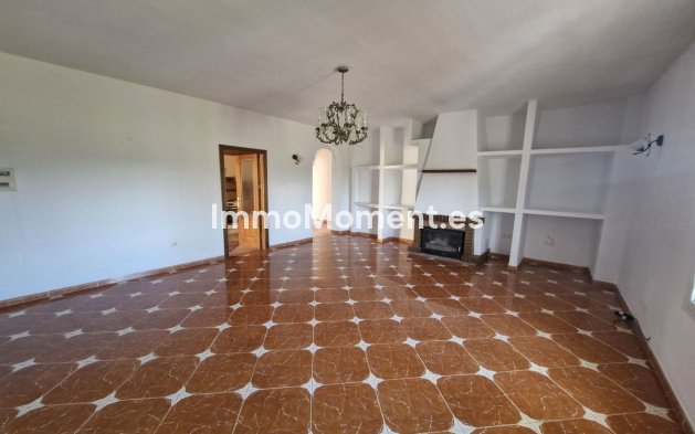 Reventa - Casa de campo - Interior  - Coín