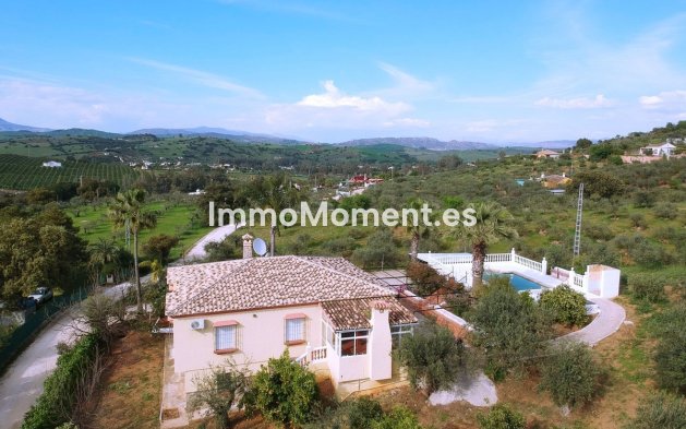 Reventa - Casa de campo - Interior  - Coín