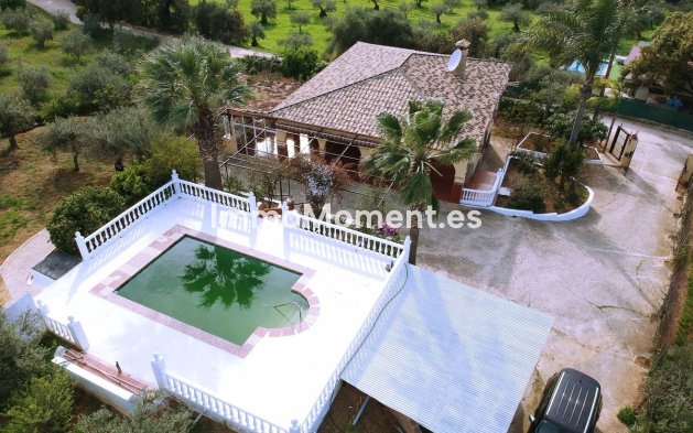 Reventa - Casa de campo - Interior  - Coín