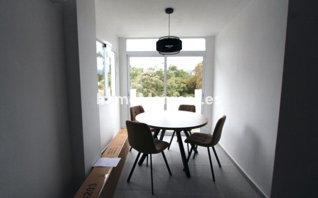 Wiederverkauf - Wohnung - Marbella - Elviria