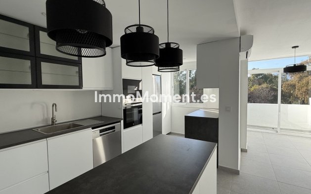 Wiederverkauf - Wohnung - Marbella - Elviria