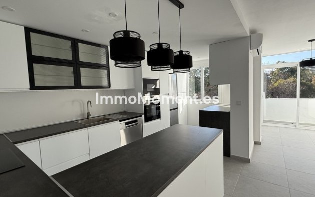 Wiederverkauf - Wohnung - Marbella - Elviria