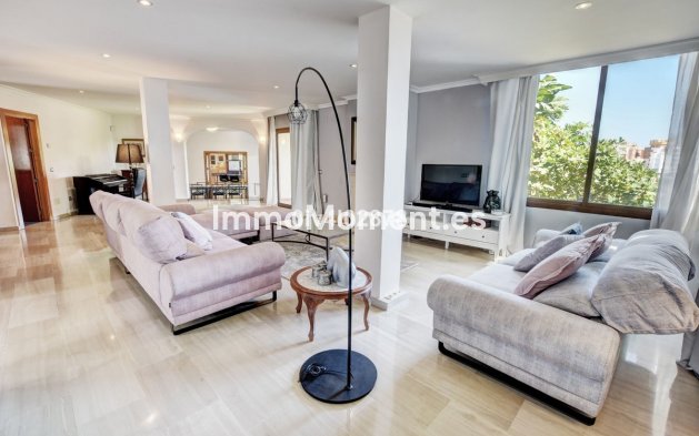 Wiederverkauf - Villa - Benalmadena - Benalmadena Costa