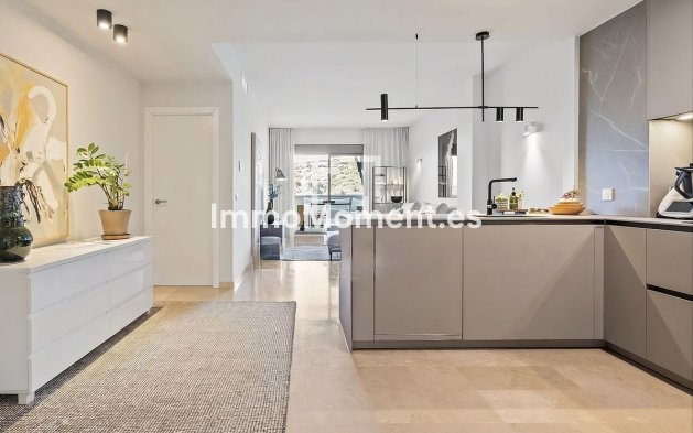 Resale - Apartment - Manilva