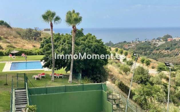 Resale - Apartment - Manilva